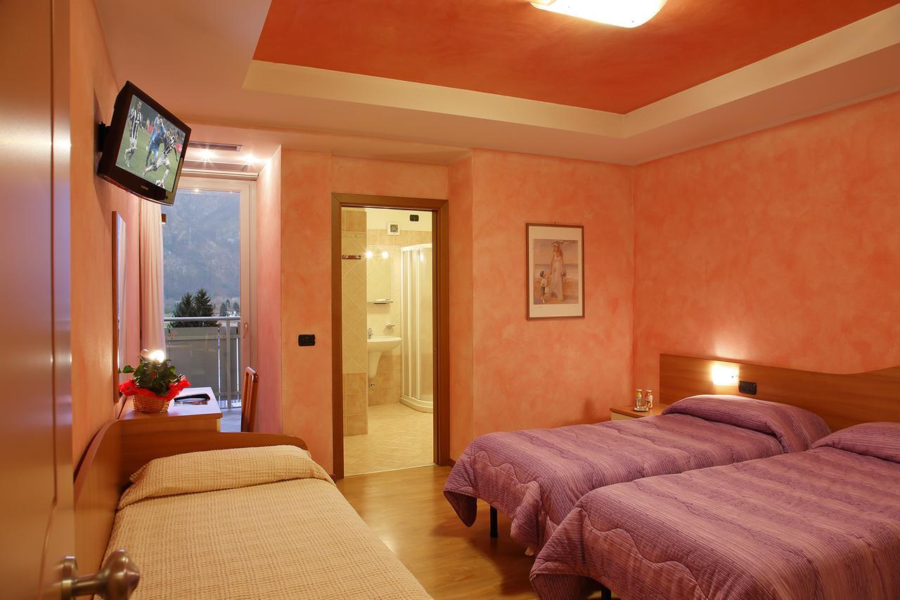 Hotel Castel Lodron Storo ภายนอก รูปภาพ